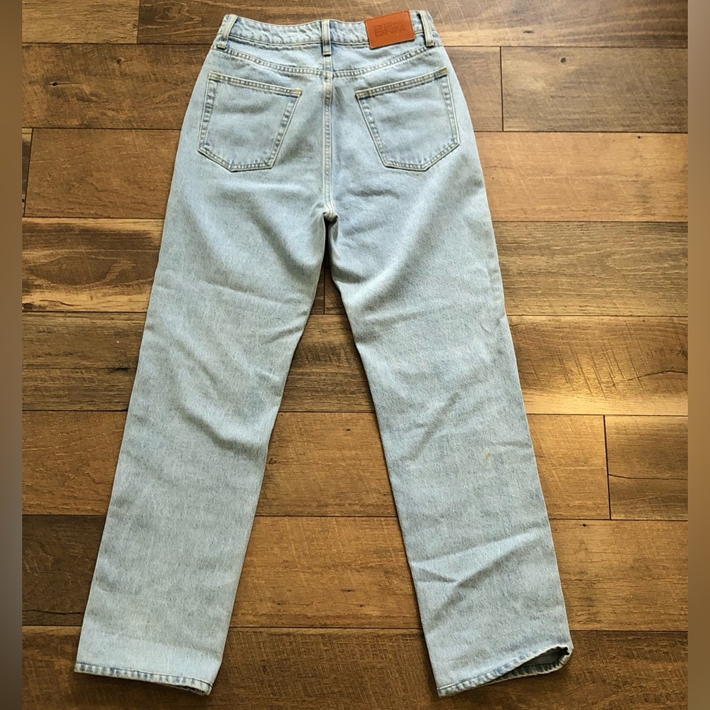 Princess Polly Lightwash Denim - Size 6 - Picture 3 of 5